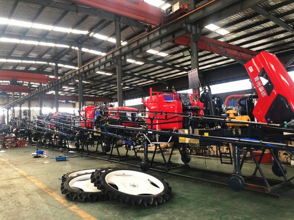 Self Propelled Boom Sprayer - Image 6