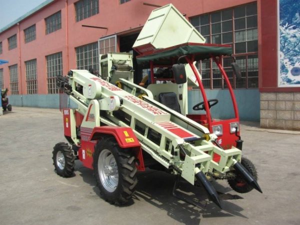 Combined peanut harvester and picker - Image 5