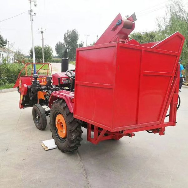 Corn harvester and picker - Image 7